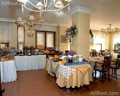 Arena Hotel 7